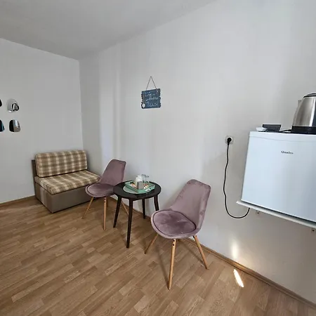 House Katka بيت ضيافة فوديس